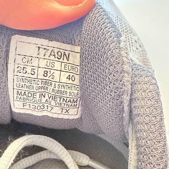 ASICS Women's GT-1000 6 Running Shoe Size 8.5 - Picture 5 of 7